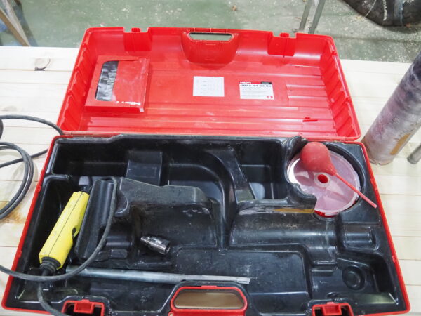 Carotteuse pour béton/pierre HILTI DD150  (DY) – Image 11