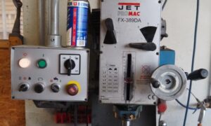 Perceuse-taraudeuse à colonne PROMAC FX 389 DA sur piétement  (BT)