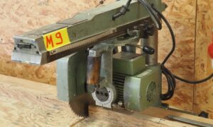 Scie radiale DEWALT D M70/198  (BT)