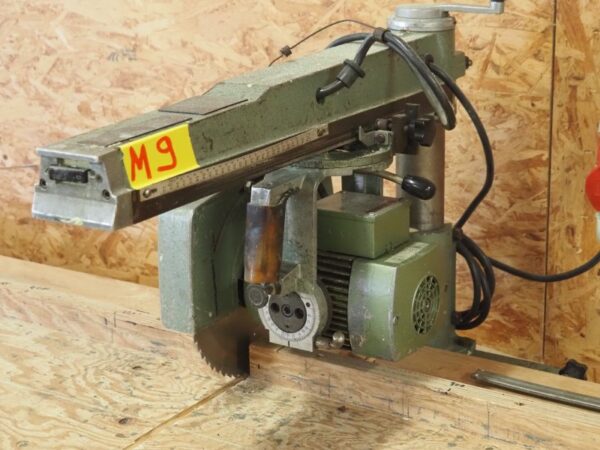 Scie radiale DEWALT D M70/198  (BT)
