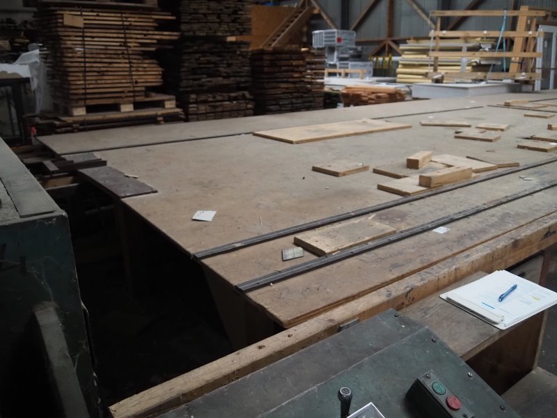 Presse à connecteurs GANG–NAILS pour fermettes  (BT) – Image 2