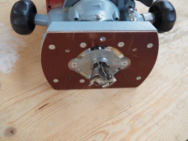 Défonceuse MAFELL LO65Ec + Gabarits Arunda + Serre-joints rapides  (BT) – Image 5