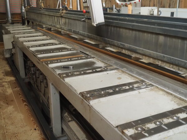 Déligneuse-Tronçonneuse pour le tri qualitatif en scierie JRIMAC Twin-Cut  (DU) – Image 12