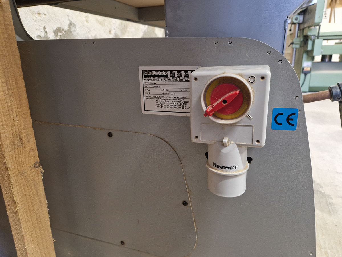 Ponceuse à bande sur table coulissante FELDER FS 722  (JA) – Image 12