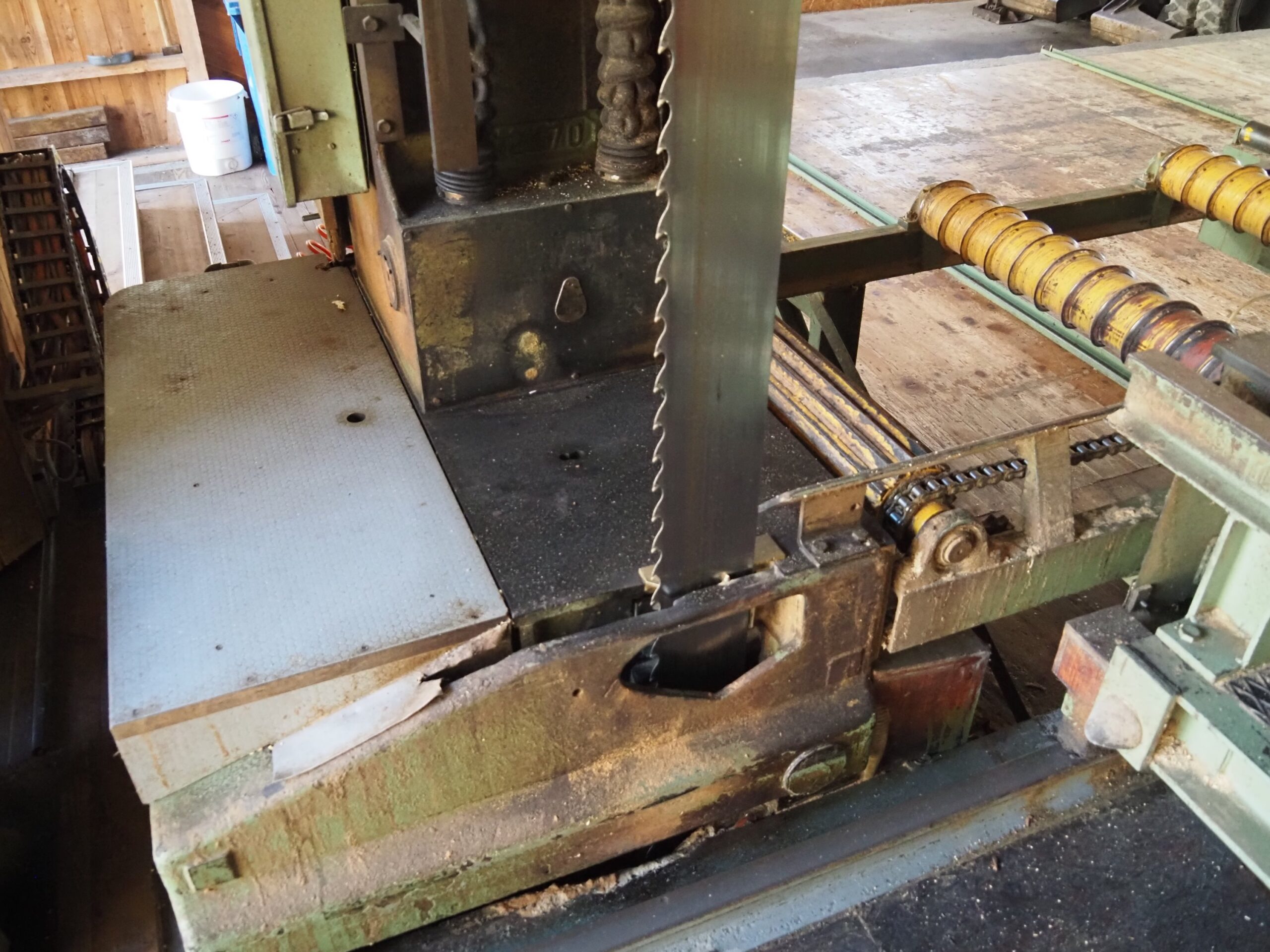 Scie à ruban complète de scierie pour grumes max. Ø 100 cm (DY) – Image 10