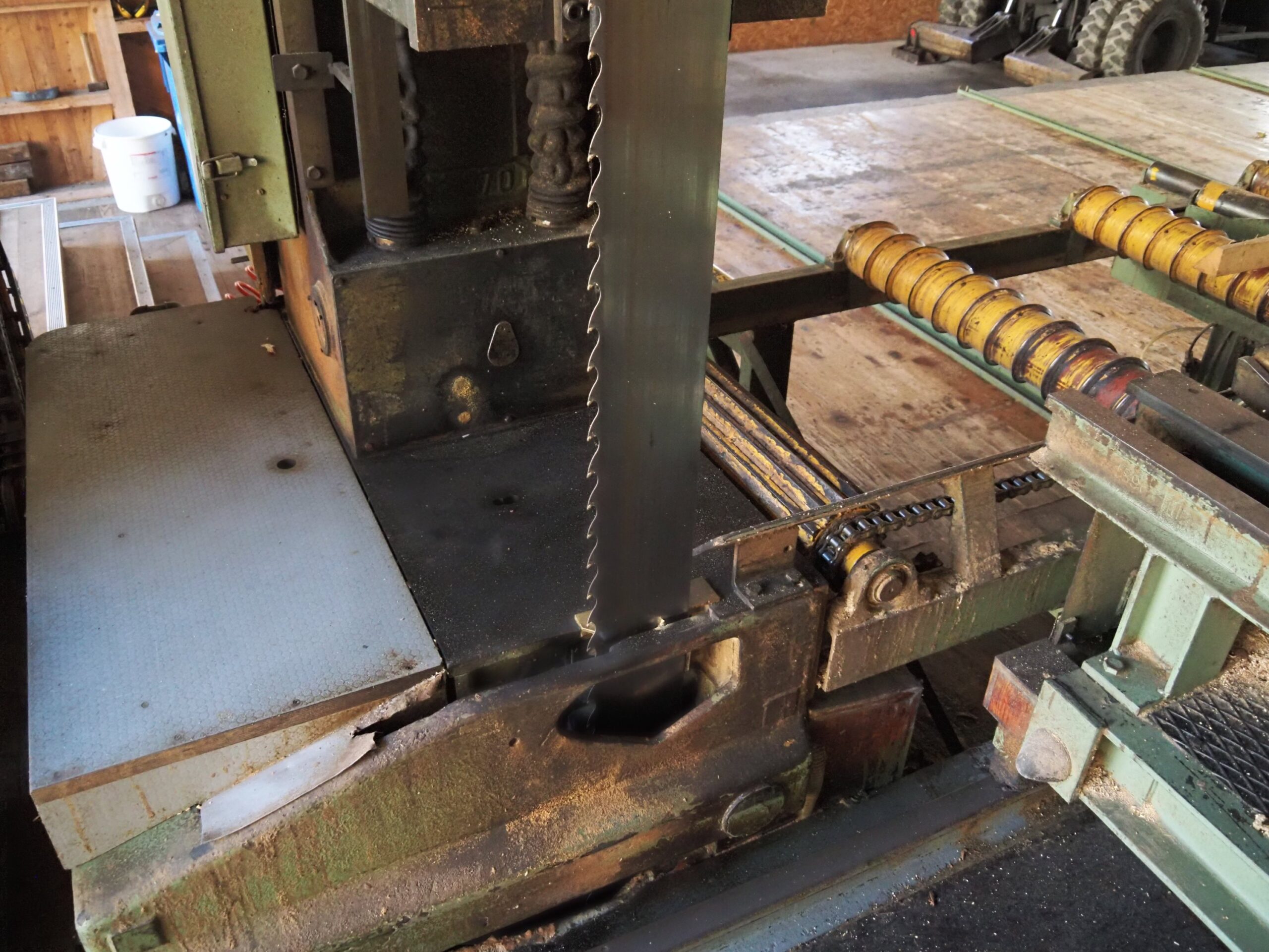 Scie à ruban complète de scierie pour grumes max. Ø 100 cm (DY) – Image 11