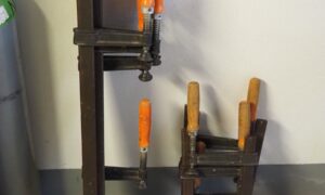 Serre-joints de menuiserie  (DD)