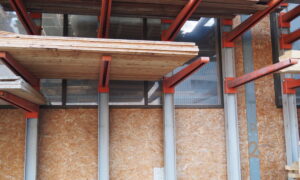 Cantilever une face 5 mètres [gris+rouge 53-C]  (BT)