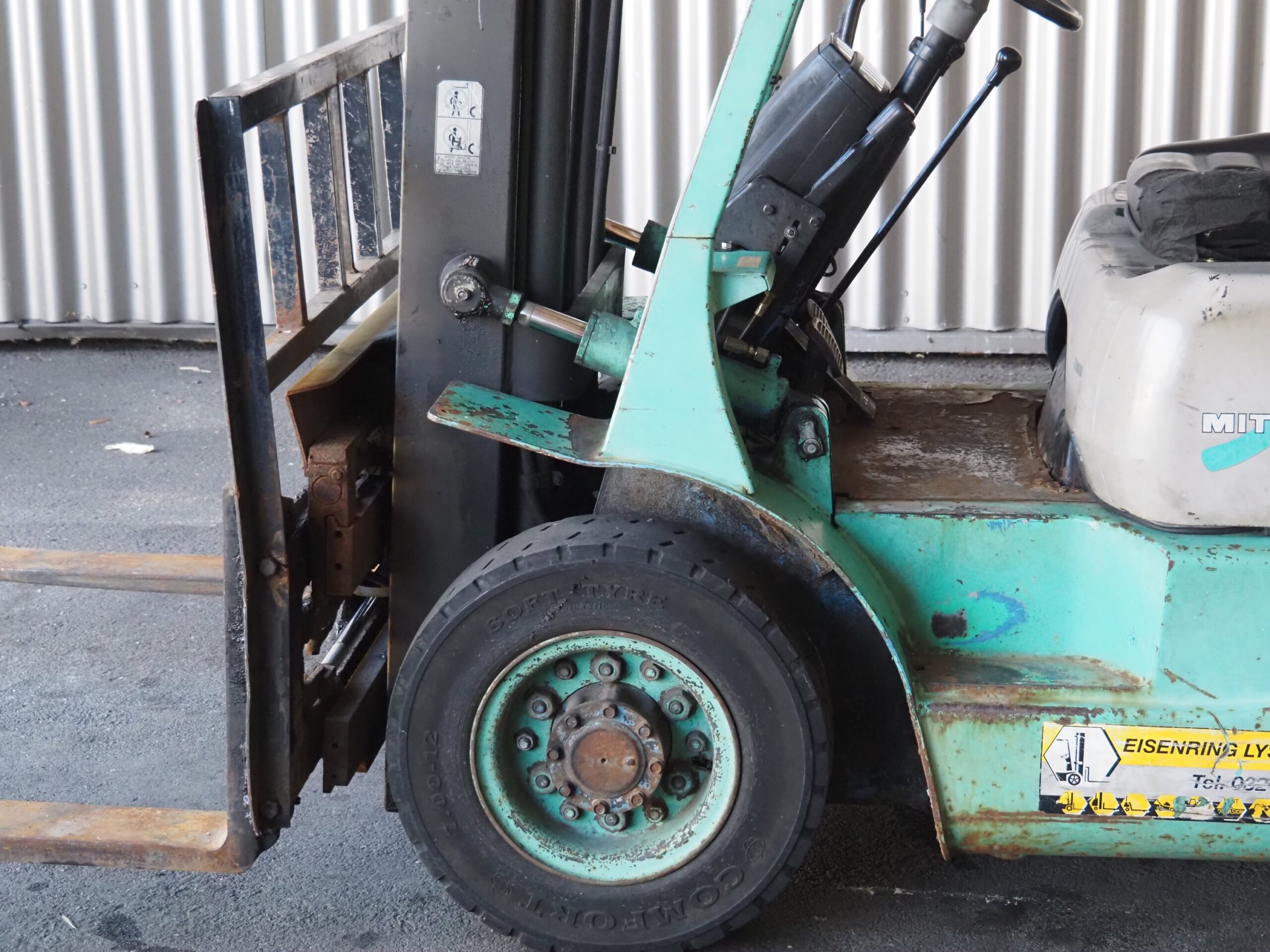 Chariot-Elévateur frontal à essence MITSUBISHI-25 (RU) – Image 7