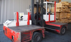 Chariot-Elévateur latéral diesel FANTUZZI  (RU)