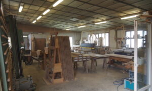 A VENDRE : MENUISERIE établie et rentable. Canton de Fribourg