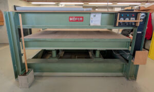 Presse à plaquer HOFER H60 125x225cm (RT)